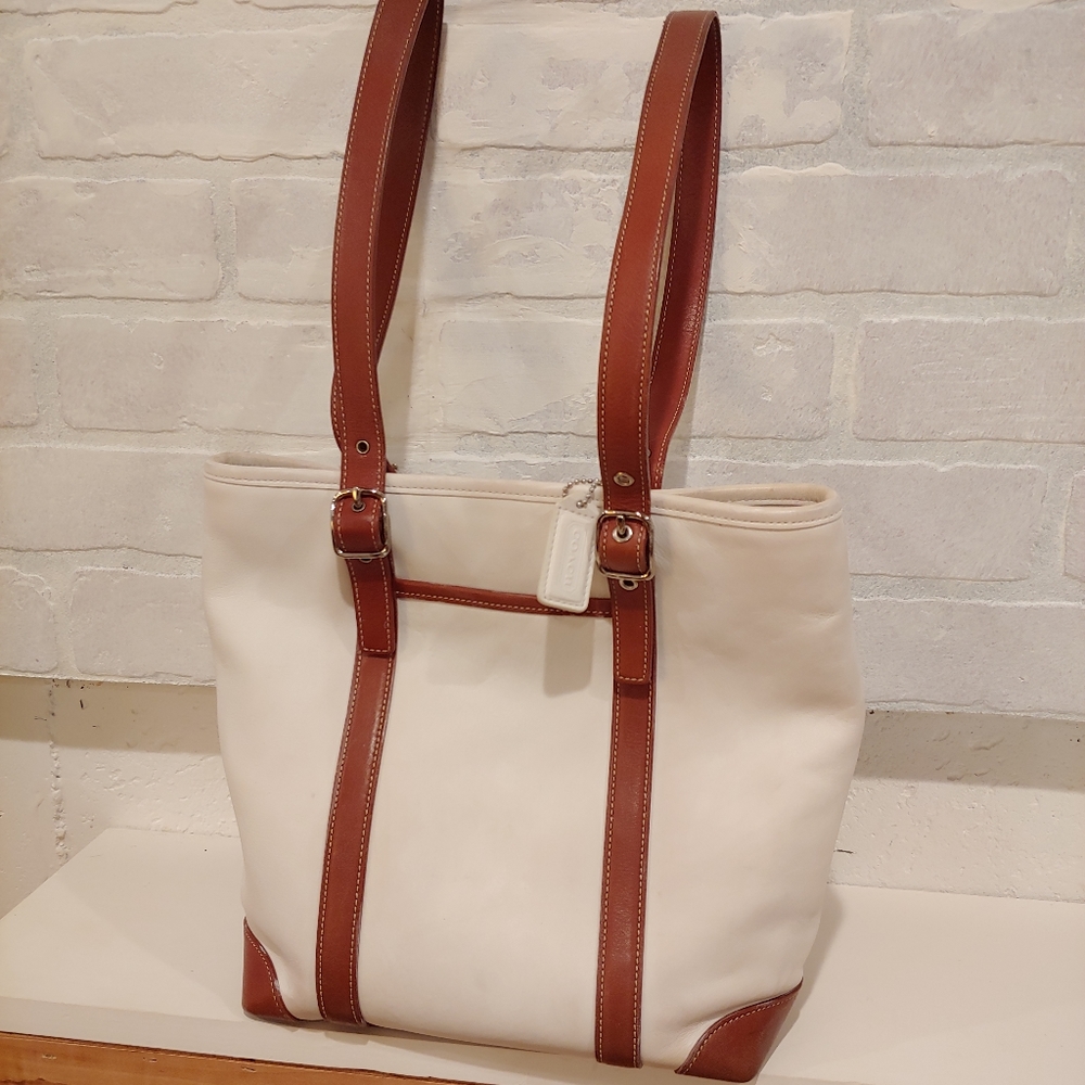 COACH Hampton White and Brown Leather Tote Purse